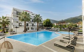 Stavros Beach Hotel